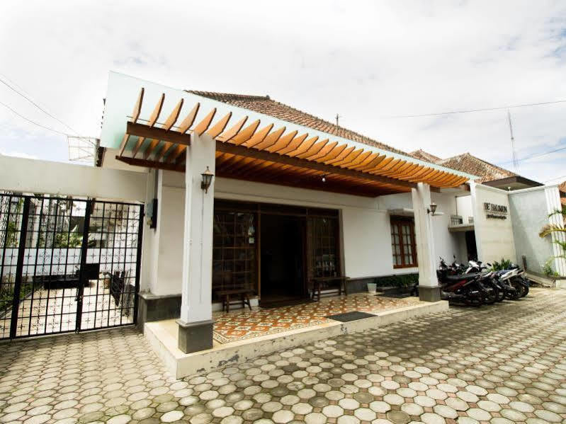 Reddoorz @ Burangrang 2* Bandung